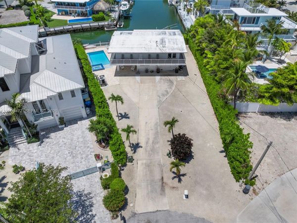 200 Plantation Shores Dr , Tavernier, FL 33070