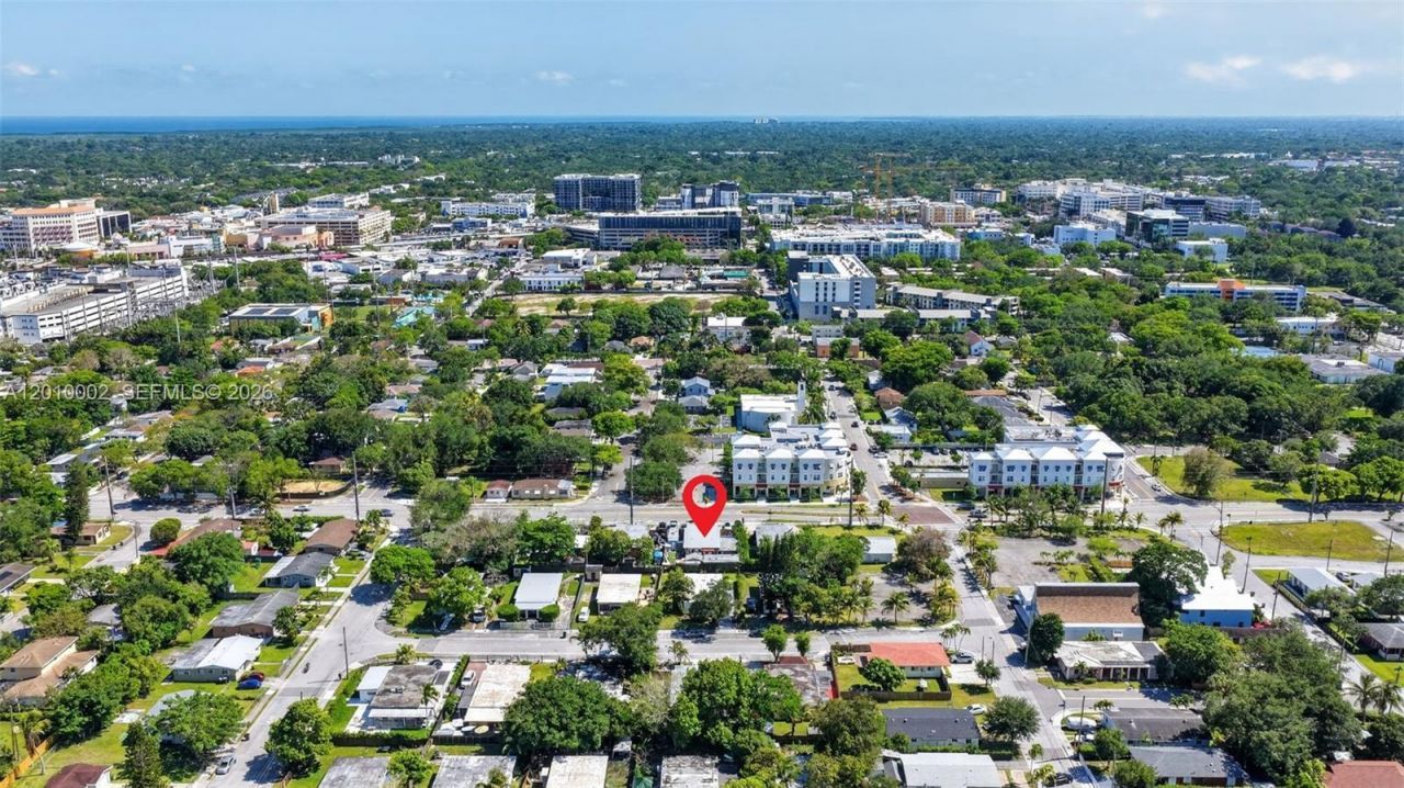 5925 SW 64th St , South Miami, FL 33143 Photo