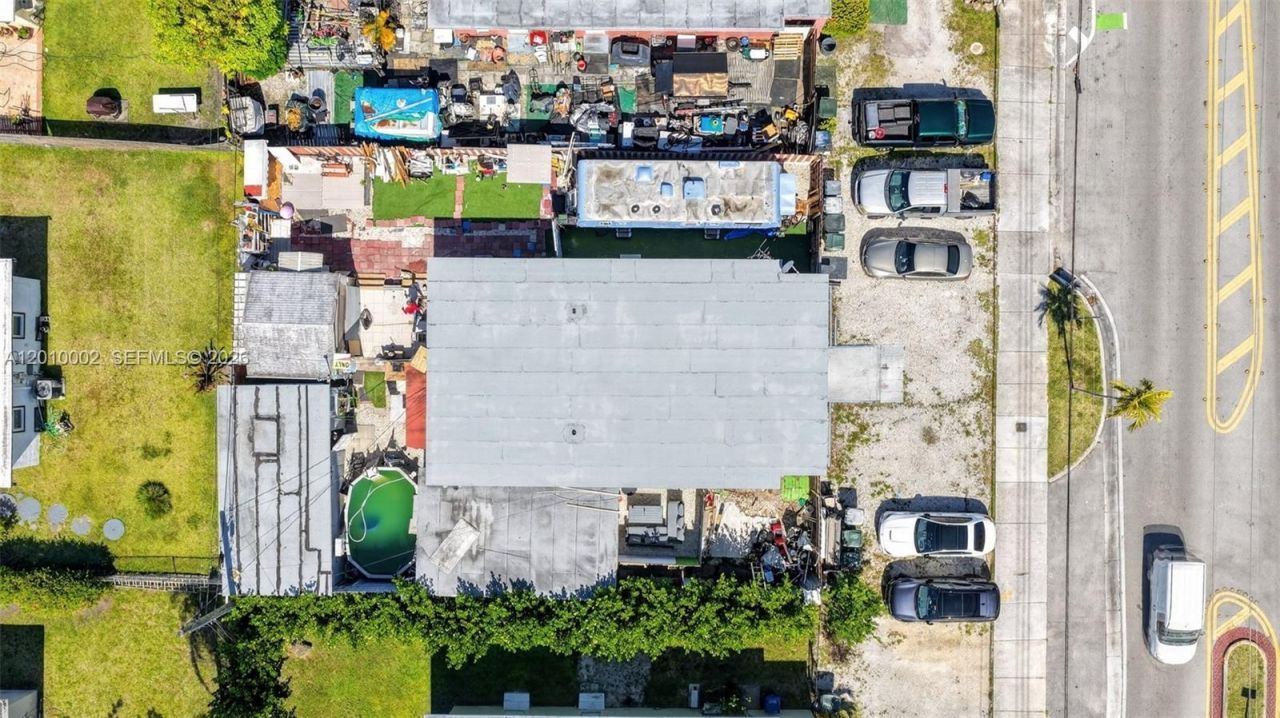 5925 SW 64th St , South Miami, FL 33143 Photo