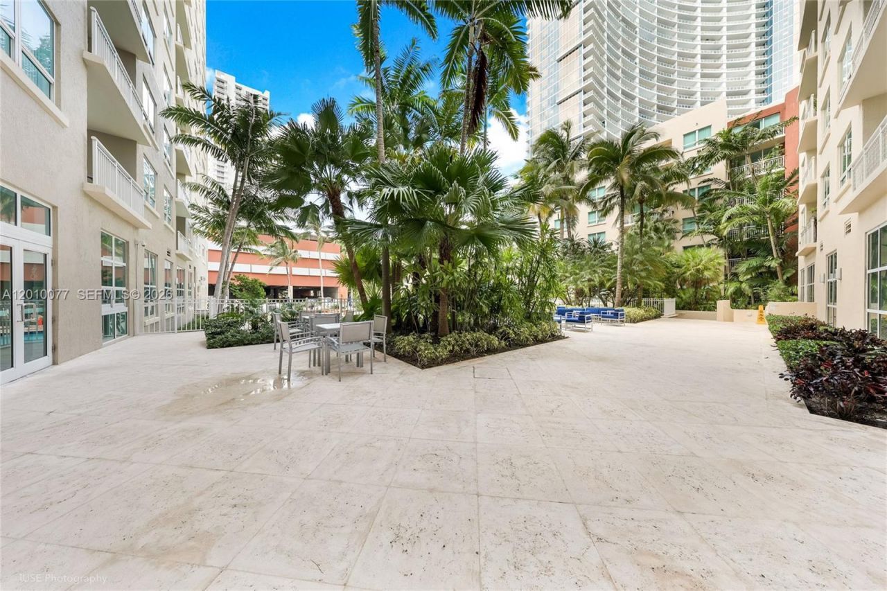 2001 Biscayne Blvd , Unit 2311, Miami, FL 33137 Photo