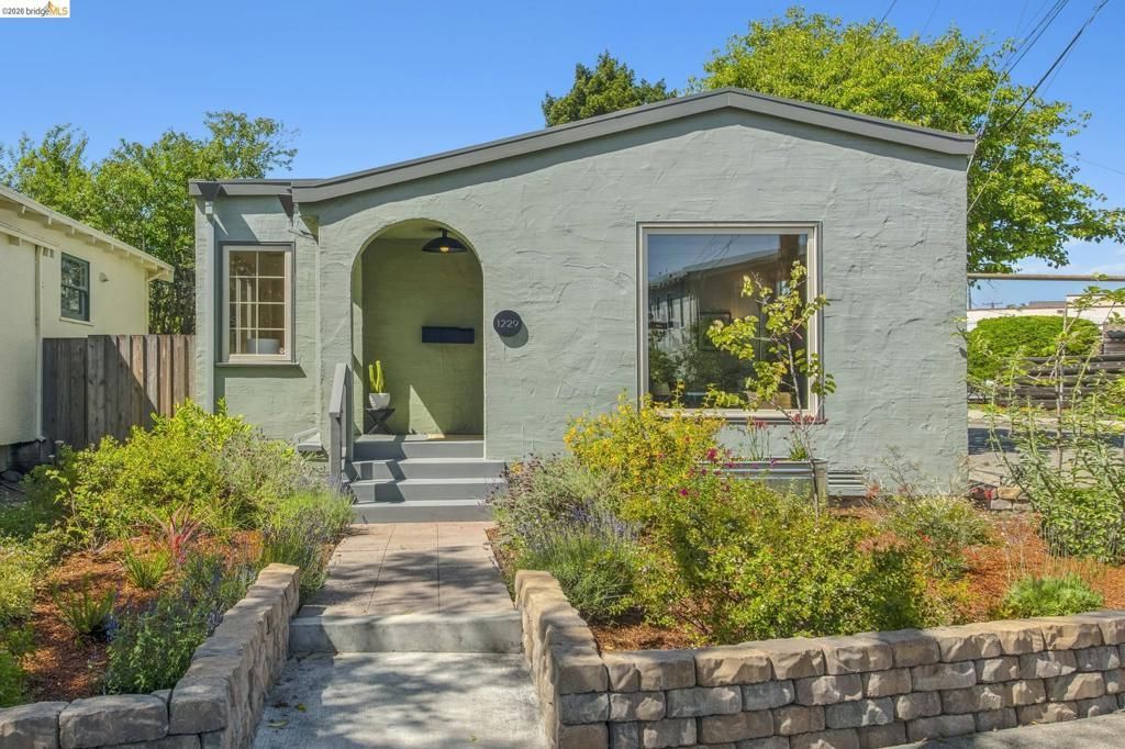 1229 Hopkins St, Berkeley, CA 94702 Main Photo