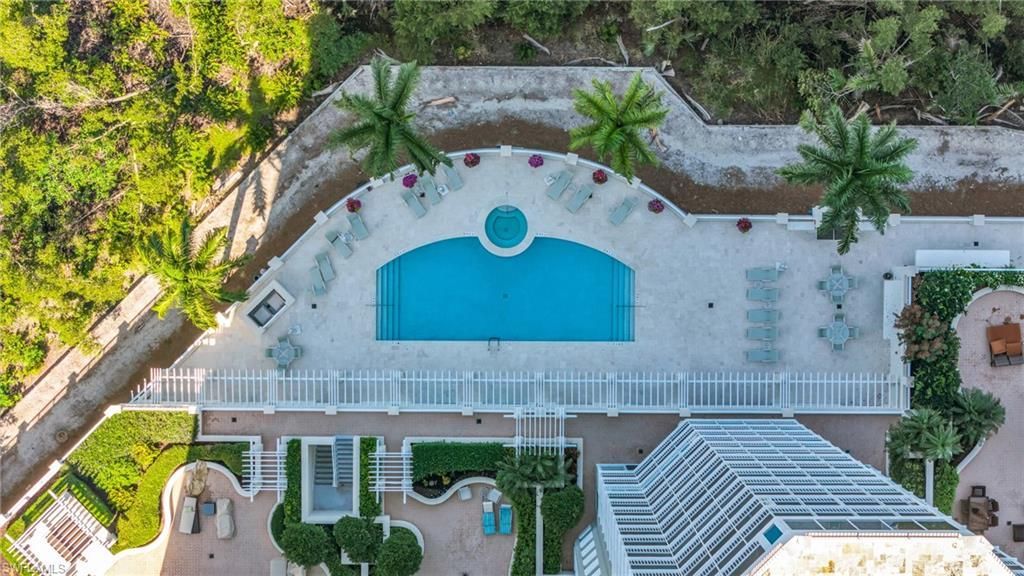 265 Indies Way, Unit 1402, Naples, FL 34110 Photo