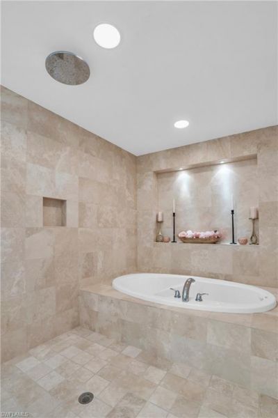 265 Indies Way, Unit 1402, Naples, FL 34110 Photo