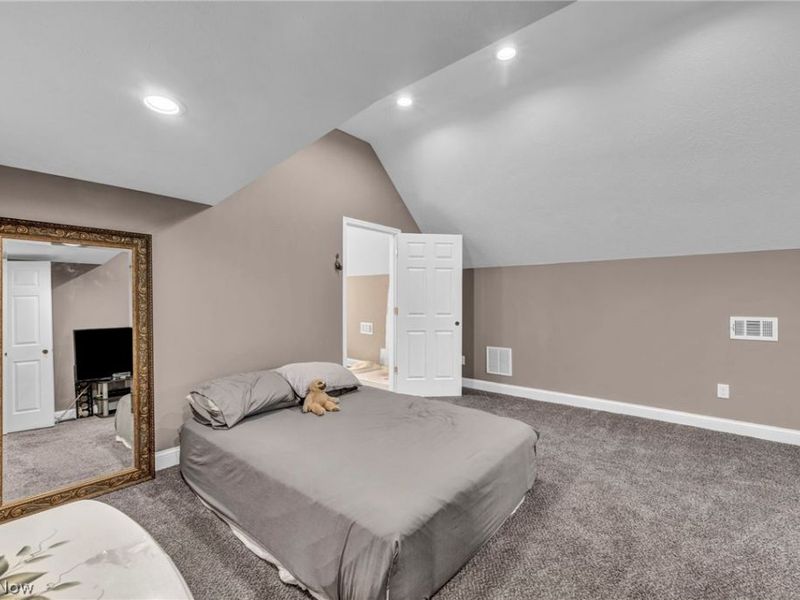 8689 Stearns Road , Olmsted Township, OH 44138 Photo 26