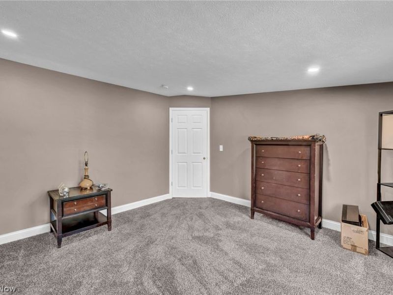 8689 Stearns Road , Olmsted Township, OH 44138 Photo 34