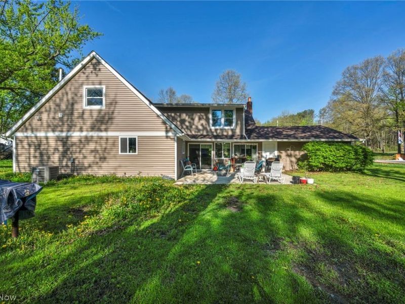 8689 Stearns Road , Olmsted Township, OH 44138 Photo 38