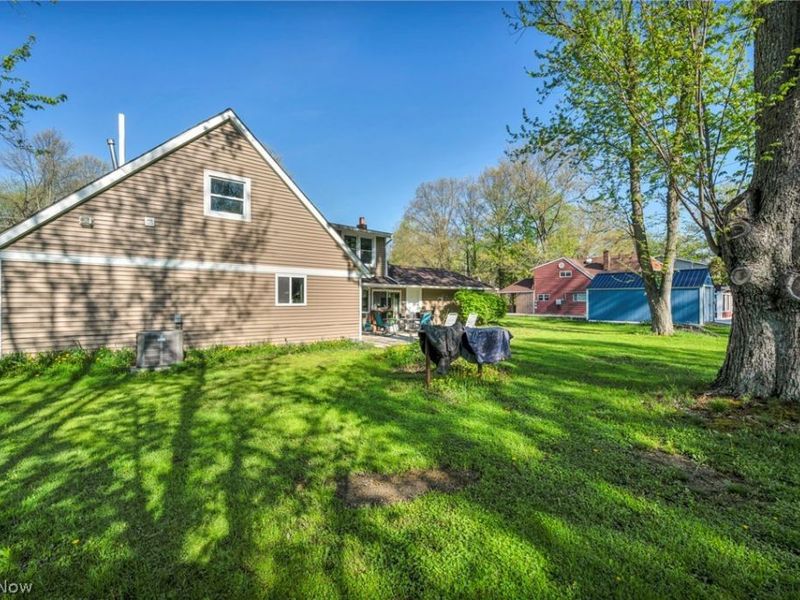 8689 Stearns Road , Olmsted Township, OH 44138 Photo 39