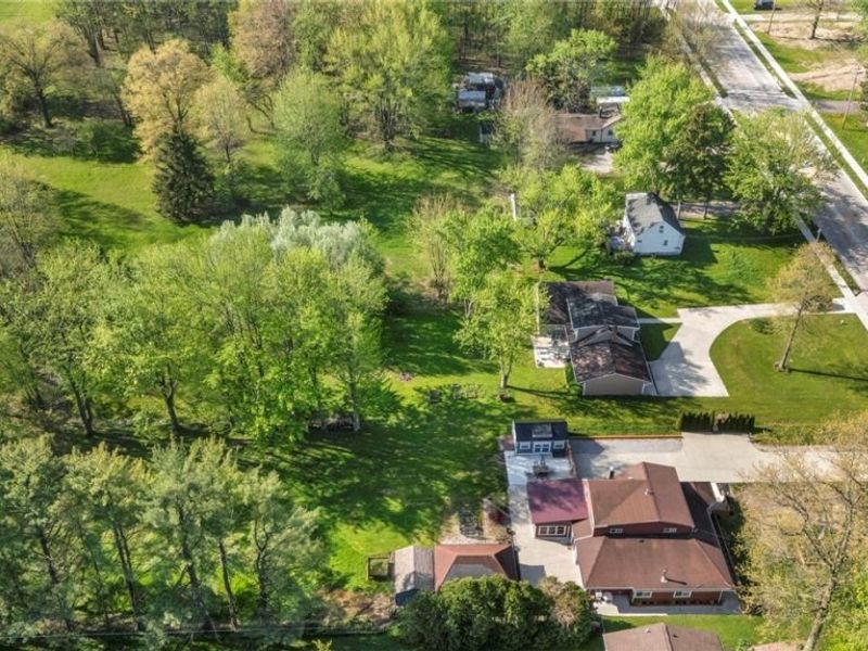 8689 Stearns Road , Olmsted Township, OH 44138 Photo 42