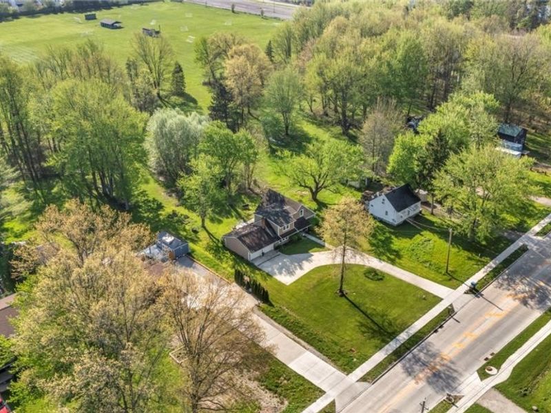 8689 Stearns Road , Olmsted Township, OH 44138 Photo 6