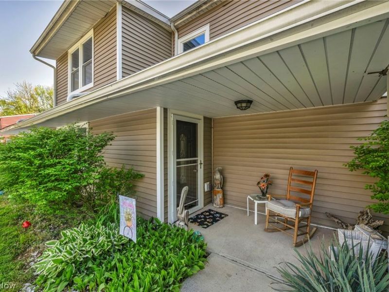 8689 Stearns Road , Olmsted Township, OH 44138 Photo 8