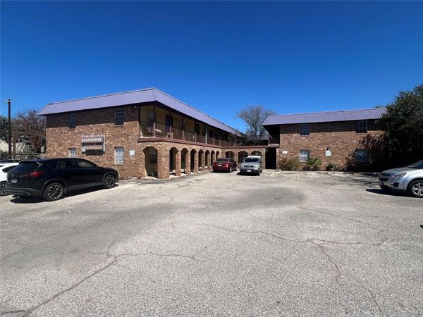 1410 W North Loop BLVD, Unit 102, Austin, TX 78756