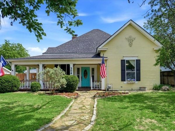 304 E Main Street , Itasca, TX 76055