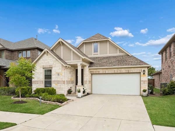 2145 Bonnell Street , Carrollton, TX 75010