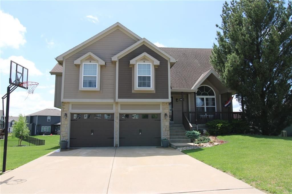 4711 NE 103rd Terrace, Kansas City, MO 64156 Main Photo