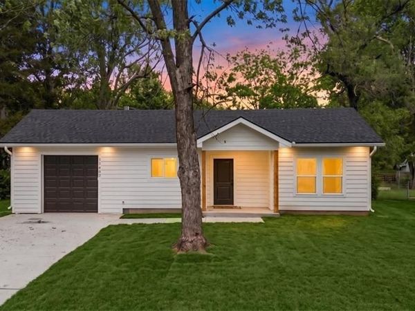 11407 Spruce Avenue, Kansas City, MO 64137