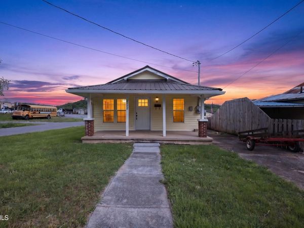 2112 East Myrtle Avenue, Johnson City, TN 37601