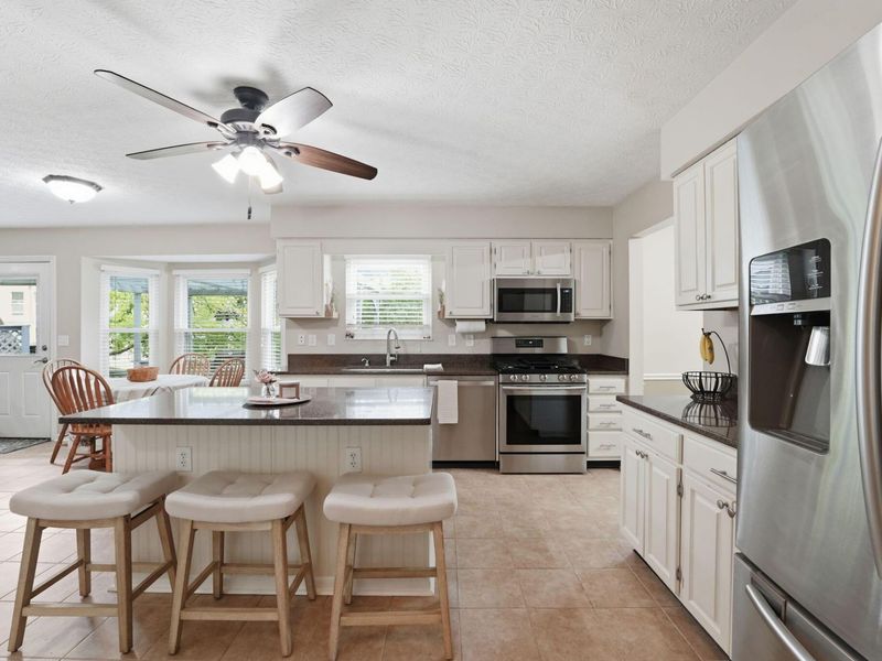 5233 Nightshadow Drive, Westerville, OH 43081 Photo 14