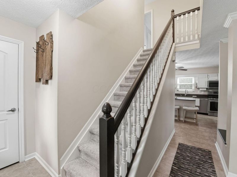 5233 Nightshadow Drive, Westerville, OH 43081 Photo 4