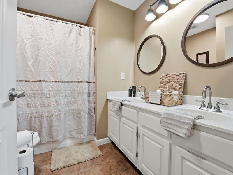 5233 Nightshadow Drive, Westerville, OH 43081 Photo 52