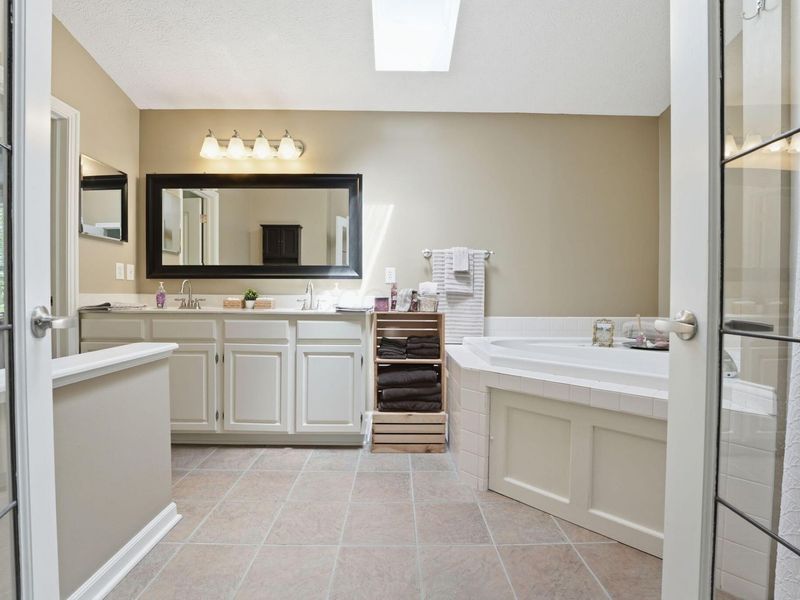 5233 Nightshadow Drive, Westerville, OH 43081 Photo 58