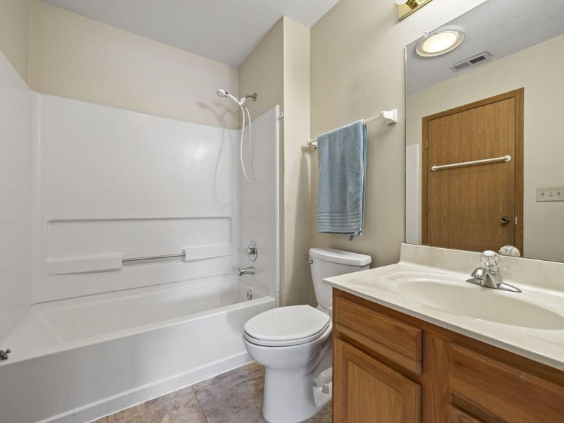 6113 Blendon Chase Drive, Westerville, OH 43081 Photo 22