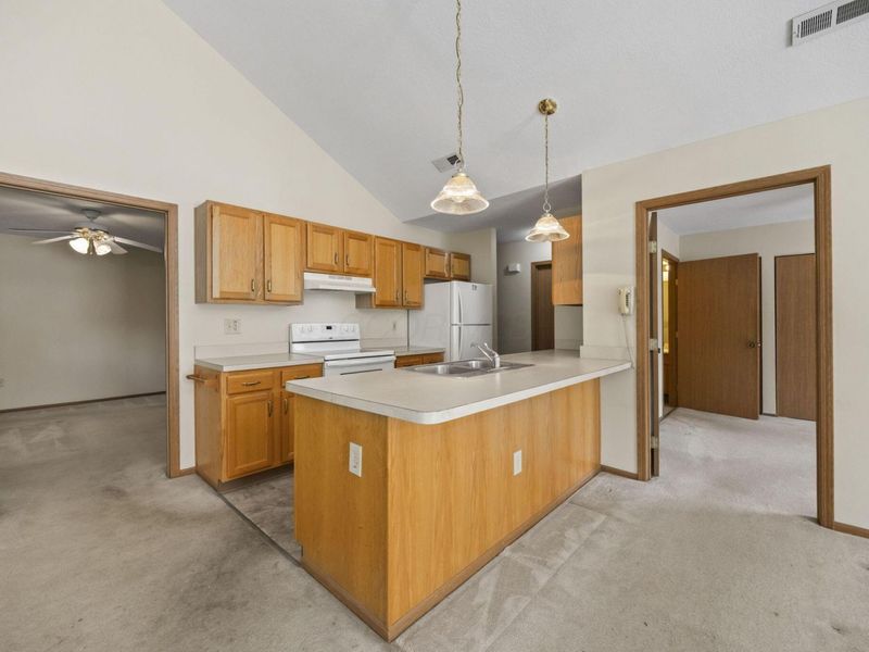 6113 Blendon Chase Drive, Westerville, OH 43081 Photo 3