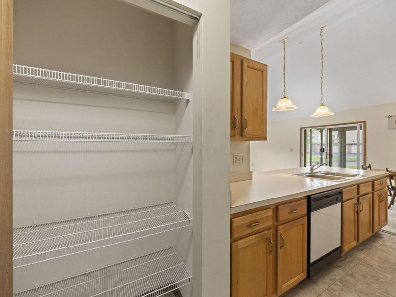 6113 Blendon Chase Drive, Westerville, OH 43081 Photo 6