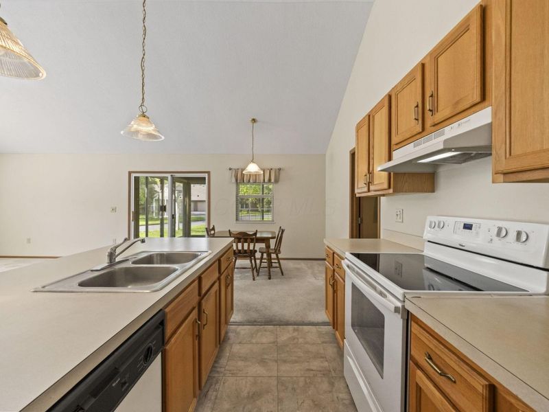 6113 Blendon Chase Drive, Westerville, OH 43081 Photo 8