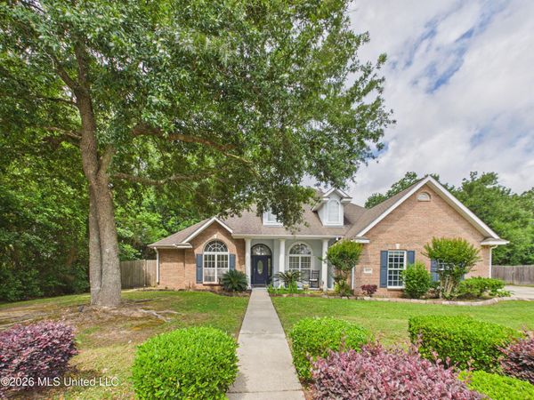 4007 Belle Terre Court, Ocean Springs, MS 39564