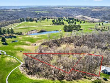 1059 Fairway Drive , Wabasha, MN 55981