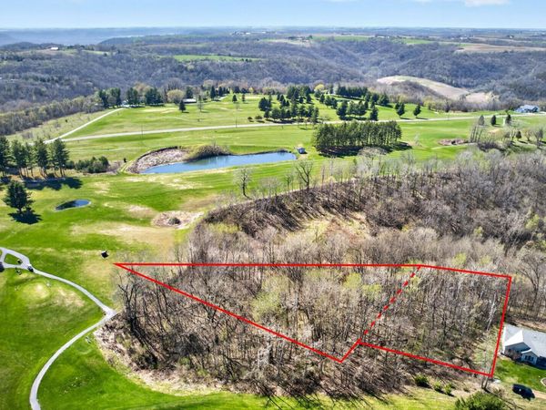 1059 Fairway Drive , Wabasha, MN 55981