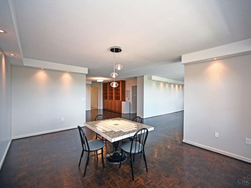 2444 Madison Road, Unit 1410, Cincinnati, OH 45208 Photo 17