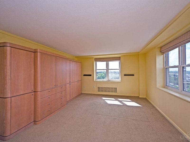 2444 Madison Road, Unit 1410, Cincinnati, OH 45208 Photo 28