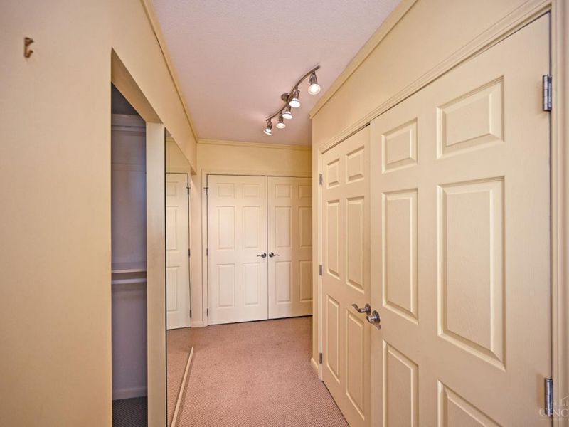 2444 Madison Road, Unit 1410, Cincinnati, OH 45208 Photo 31