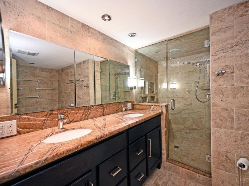 2444 Madison Road, Unit 1410, Cincinnati, OH 45208 Photo 32