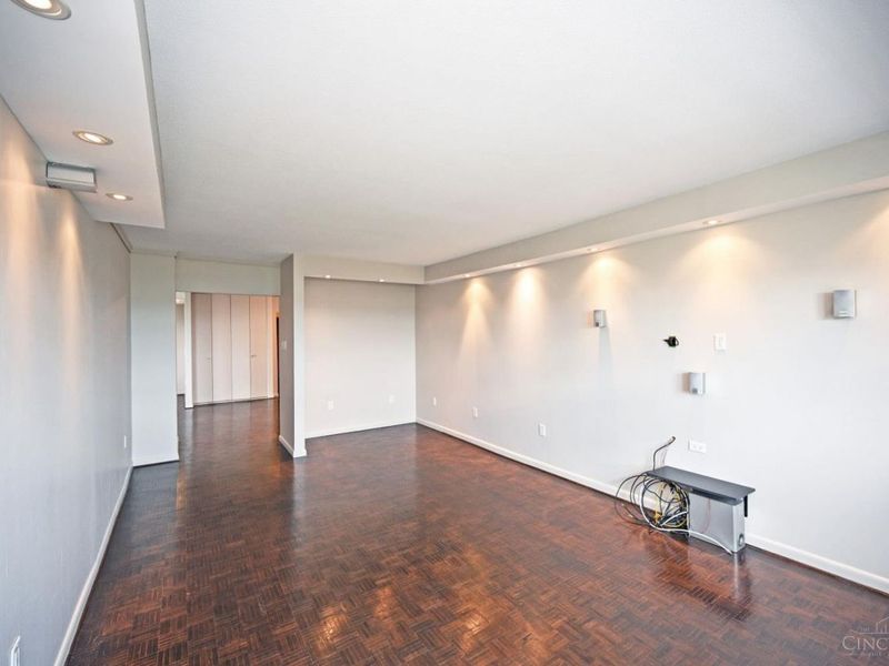 2444 Madison Road, Unit 1410, Cincinnati, OH 45208 Photo 43