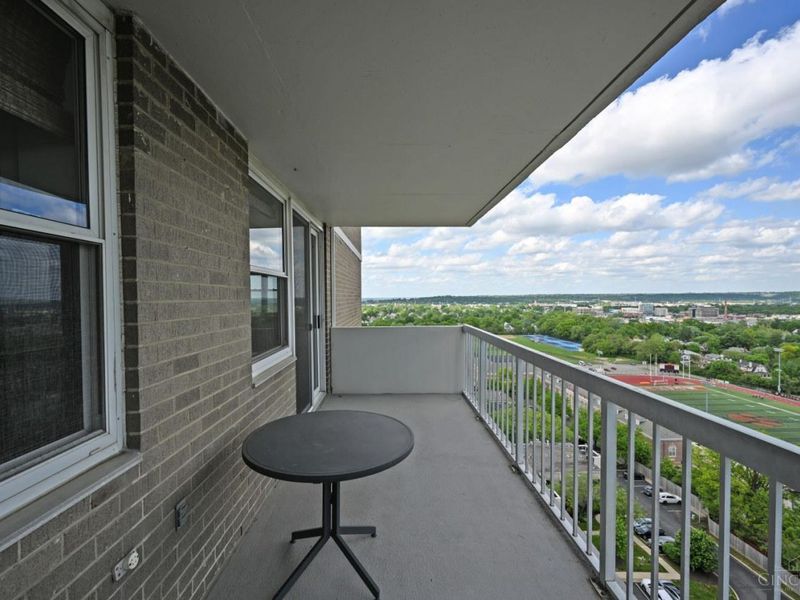 2444 Madison Road, Unit 1410, Cincinnati, OH 45208 Photo 46