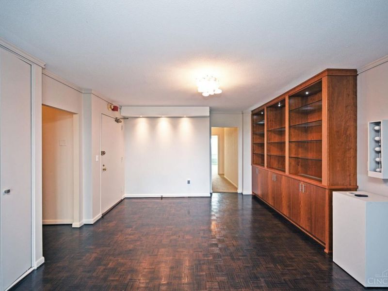 2444 Madison Road, Unit 1410, Cincinnati, OH 45208 Photo 7