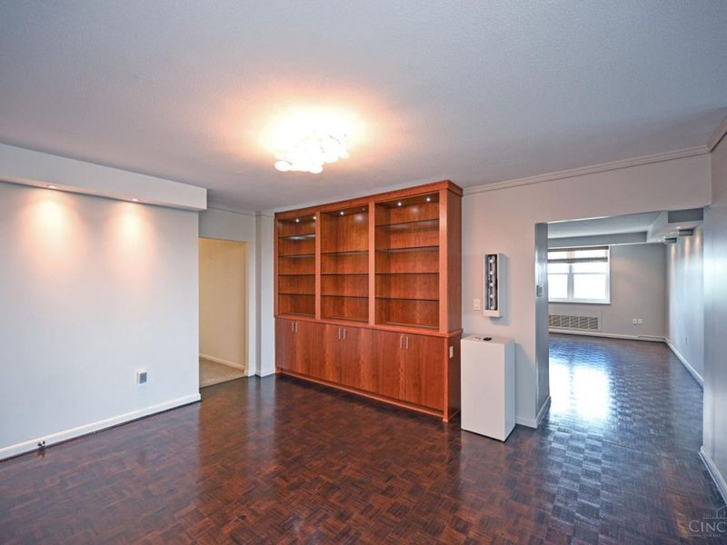 2444 Madison Road, Unit 1410, Cincinnati, OH 45208 Photo 8