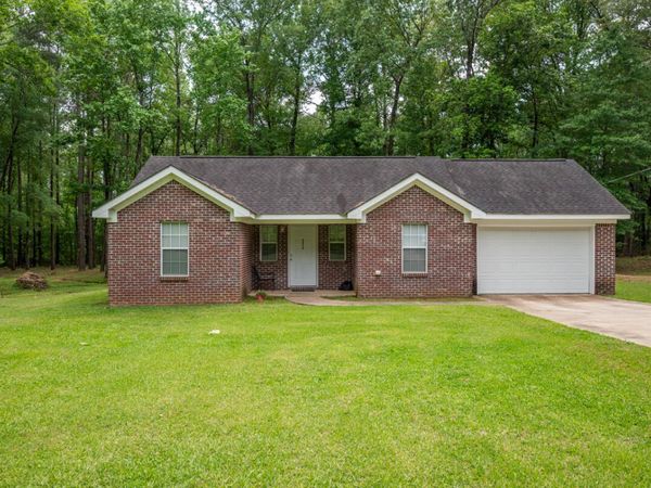 8436 Self Creek, Starkville, MS 39759