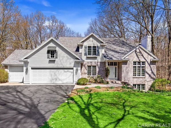 7887 Burrstone Court SE, Caledonia, MI 49316