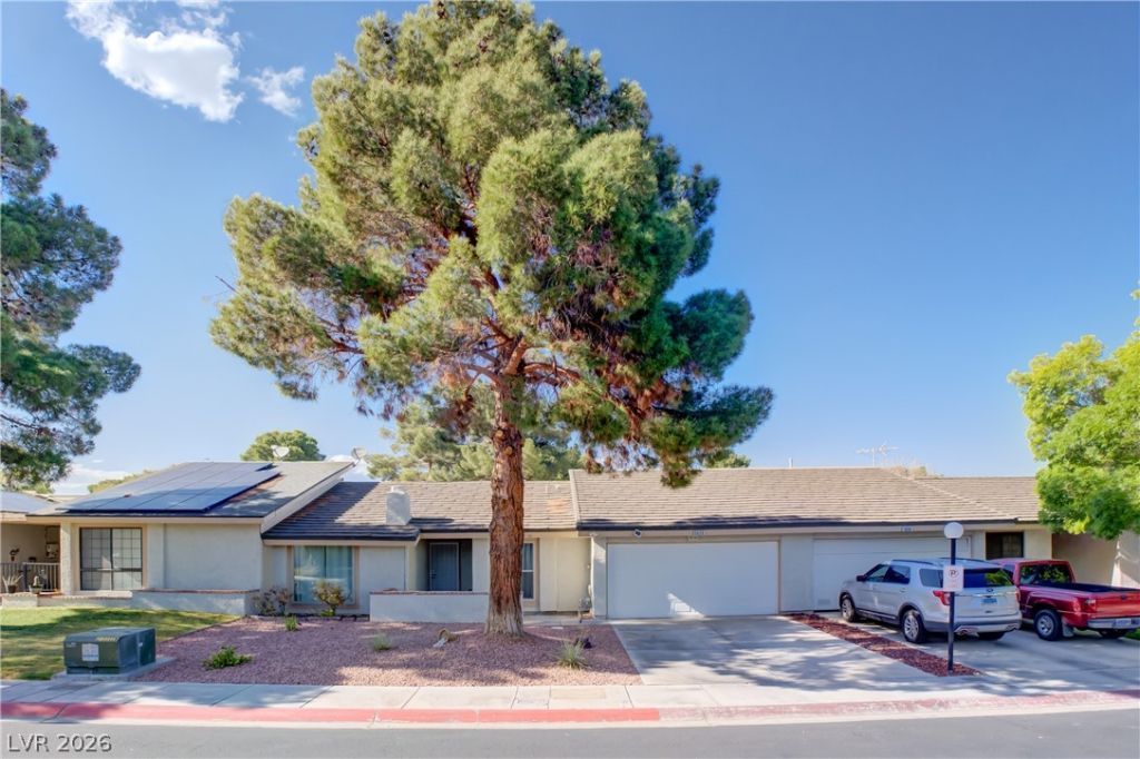 5620 Roseridge Avenue, Las Vegas, NV 89107 Main Photo