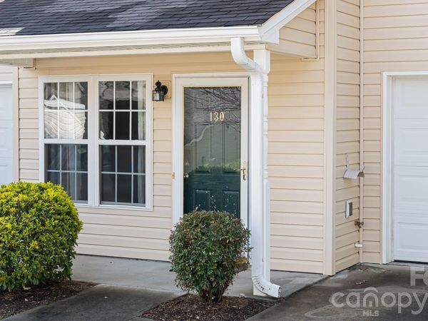 130 Lanceford Circle, Fletcher, NC 28732