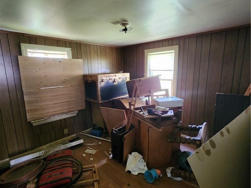 12607 Oakfield Avenue, Cleveland, OH 44105 Photo 3