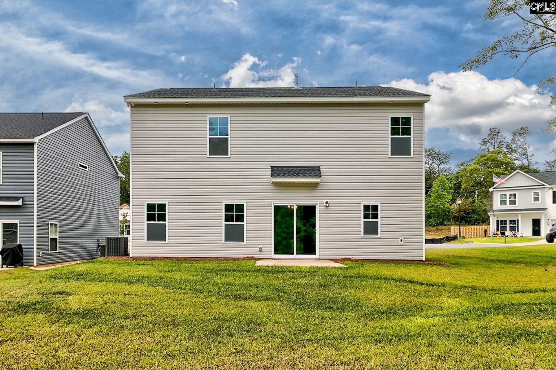 766 Samantha Street Photo 14