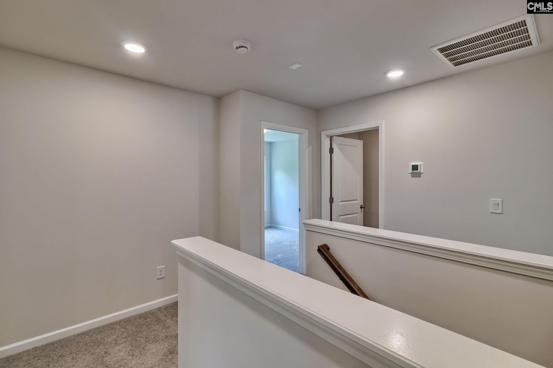 766 Samantha Street Photo 21