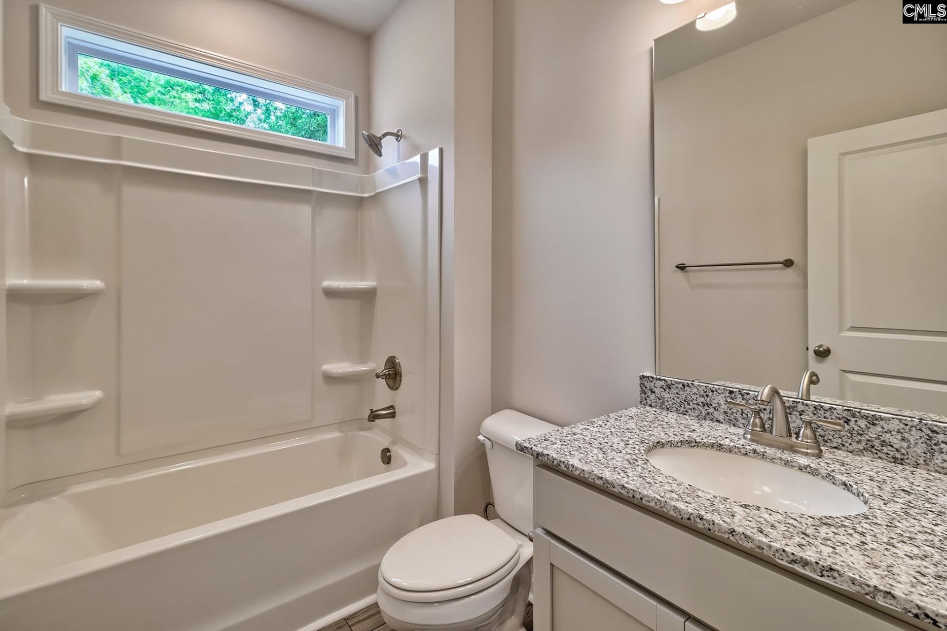 766 Samantha Street Photo 22