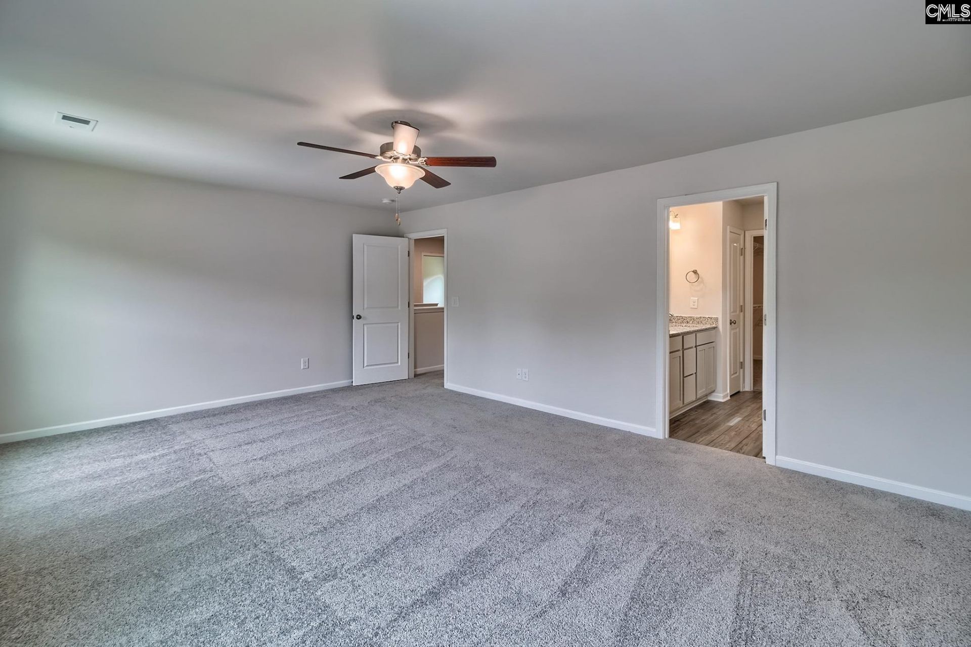 766 Samantha Street Photo 25