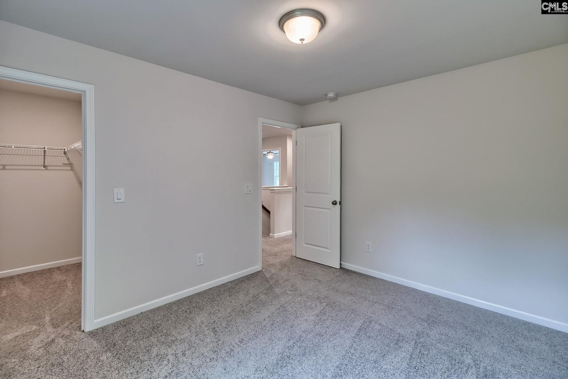 766 Samantha Street Photo 29