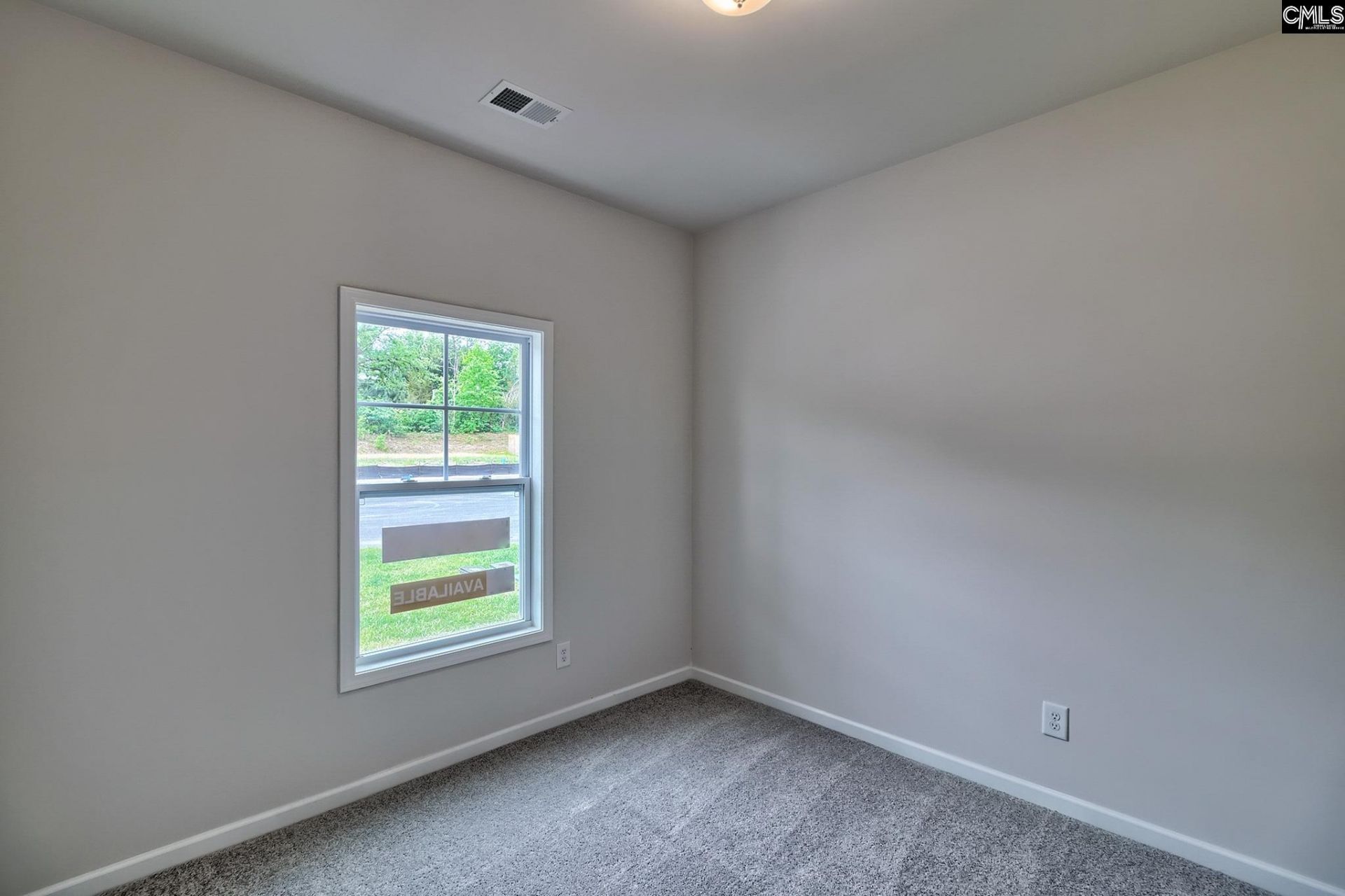 766 Samantha Street Photo 38